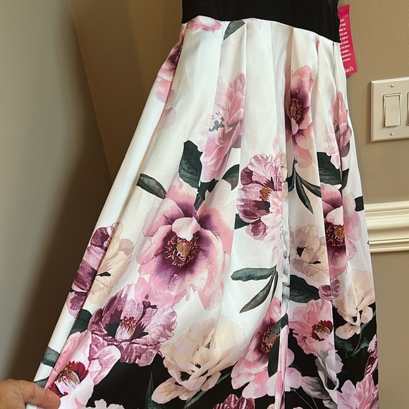 Xscape Formal Floral Skirt Dress Gown  NWT Size 6 - Picture 6 of 13